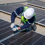 ¿Vale la pena instalar paneles solares?